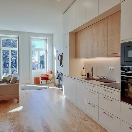 Appartamento Spacious Flat With Private Terrace And Shared Pool *