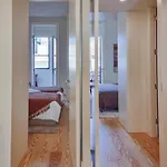 Spacious Flat With Private Terrace And Shared Pool Lägenhet Oporto