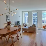 Spacious Flat With Private Terrace And Shared Pool