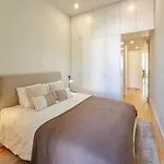 Lägenhet Spacious Flat With Private Terrace And Shared Pool Oporto