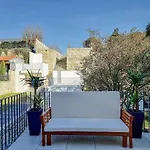 Spacious Flat With Private Terrace And Shared Pool Oporto