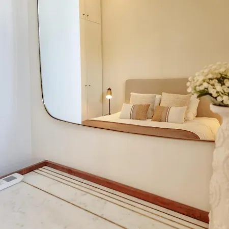 Apartamento Spacious Flat With Private Terrace And Shared Pool Oporto
