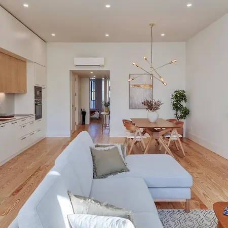 Spacious Flat With Private Terrace And Shared Pool Apartment Porto