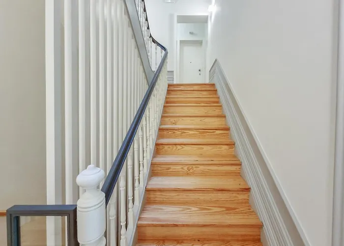 Spacious Flat With Private Terrace And Shared Pool Lägenhet Oporto