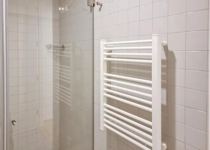 Spacious Flat With Private Terrace And Shared Pool Lejlighed