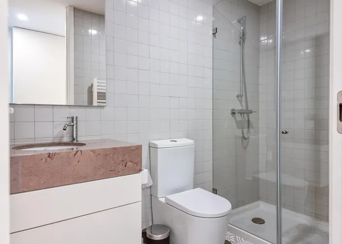 Spacious Flat With Private Terrace And Shared Pool Lägenhet *