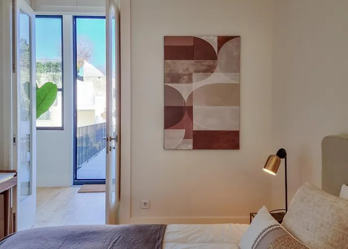 Spacious Flat With Private Terrace And Shared Pool Lägenhet Oporto