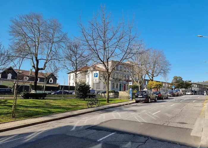 Spacious Flat With Private Terrace And Shared Pool Lejlighed