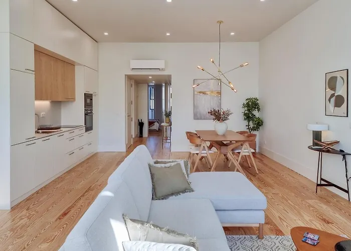 Spacious Flat With Private Terrace And Shared Pool Lägenhet Oporto