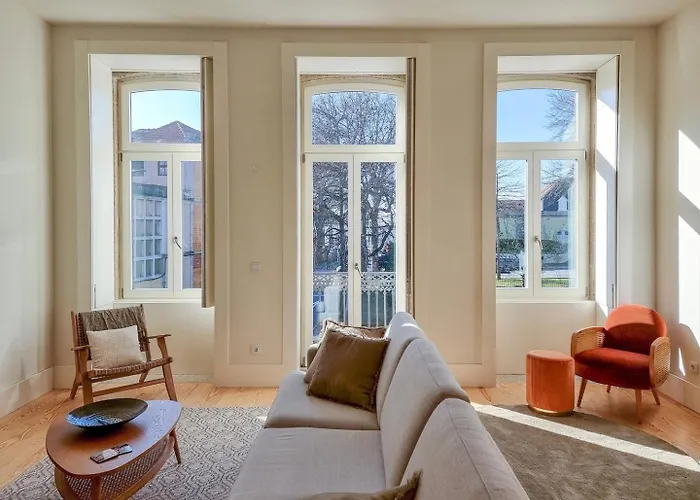 Spacious Flat With Private Terrace And Shared Pool Lägenhet *