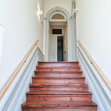 Spacious Flat With Private Terrace And Shared Pool *