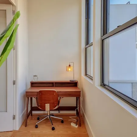 Spacious Flat With Private Terrace And Shared Pool *