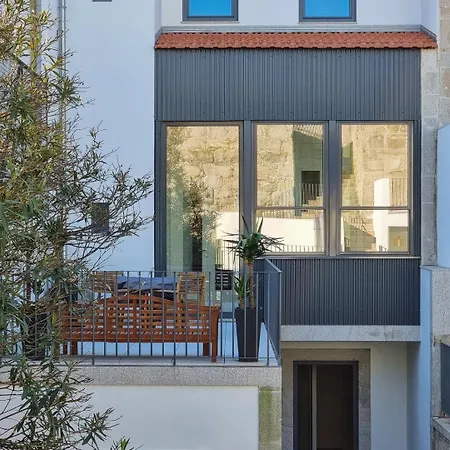 Apartament Spacious Flat With Private Terrace And Shared Pool