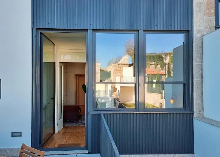 Spacious Flat With Private Terrace And Shared Pool *