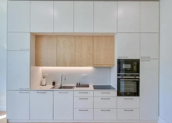 Spacious Flat With Private Terrace And Shared Pool פורטו